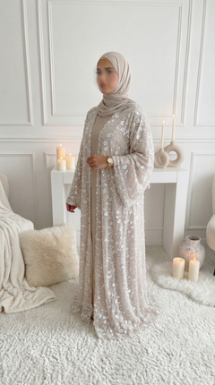 Abaya "Yasemin" Blanc Crème Rosé : Kimono + Sous Robe + Hijab Assorti